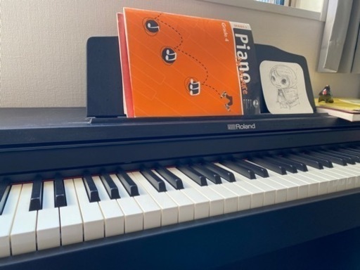美品　ローランド　2019年製 RP102 電子ピアノ