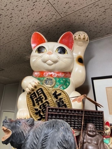 大きな招き猫