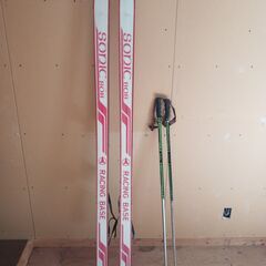 昭和　レトロ　アンティークなスキー板、ストック　セット　の画像