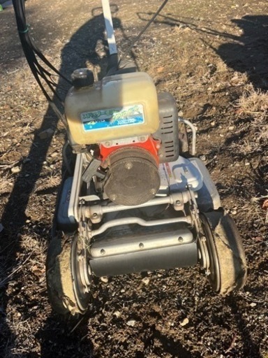 走行草刈機