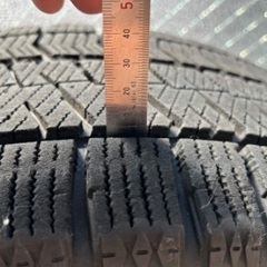 ブリザックVRX2 215/50R17 2023年製　4本 スタッドレスタイヤ4本セットブリザックVRX2 215/50/R17