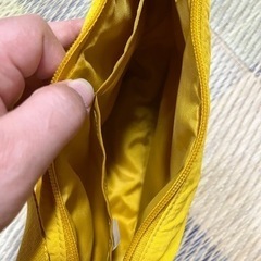 ユニクロ ラウンドミニショルダーバッグの画像