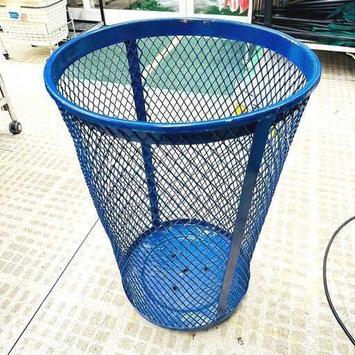【家具・家電複数購入で割引可】ワイヤーバスケット ゴミ箱 ブルー 公園 ダストボックス