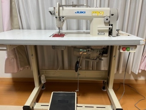 JUKI（ジューキ）　DDL-5600N 本縫い工業用ミシン