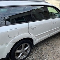 【ネット決済】レガシィ　アウトバック3.0R ヒッチメンバー付きの画像