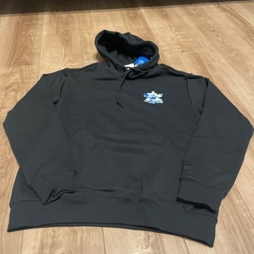 adidas正規店購入！新品タグ付き黒パーカー