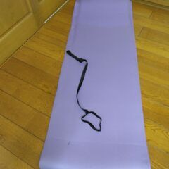 ヨガマット 60㎝×182㎝　厚み1㎝　ピラティス マット バンド付き エクササイズ トレーニング 厚手 ストレッチ 撥水 大きめの画像