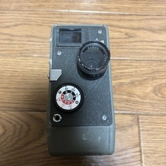 レトロな8mカメラ　マミヤ製の画像