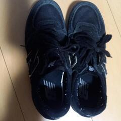new balance  ニューバランス　スニーカー　ファッション　女　安い　黒　仕事　スポーツ　レディース 　23センチ の画像