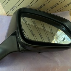 アルファード ドアミラー　30系後期　右 黒 センサー付の画像