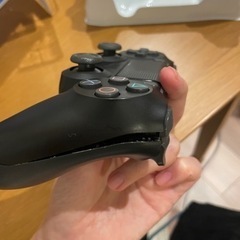 【1/8まで/最終値下げ】ps4 純正コントローラー (傷あり)の画像