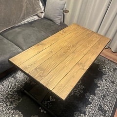 値下げ：昇降式テーブル(元値3.2万円)