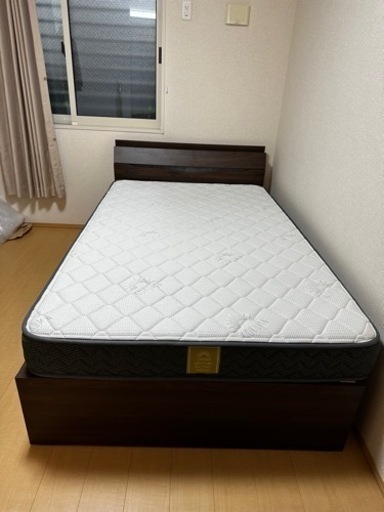 値下げしました！収納つきセミダブルベッド・マットレスセット