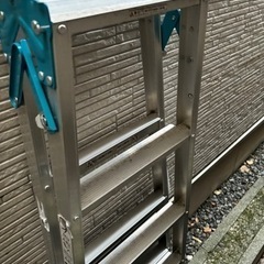 脚立の画像