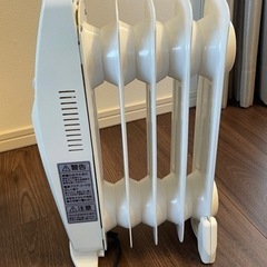 足下用ミニオイルヒーター(アイリスオーヤマ製)の画像