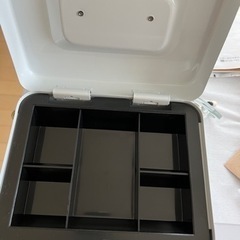 手提げ金庫の画像
