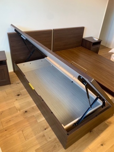 収納付き高級シングルベッド２台