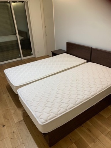 収納付き高級シングルベッド２台