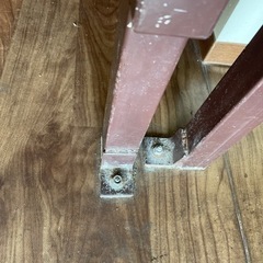 カウンター下のステップ　スケボーにも