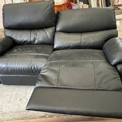 2人掛けソファ  電動リクライニングオットマン付きの画像