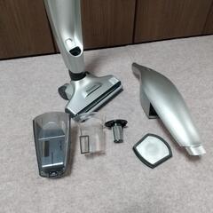 壊れた掃除機の画像