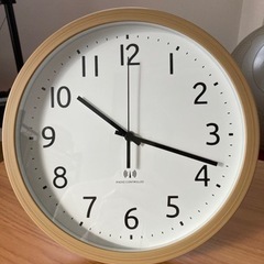 【購入者決定】ニトリ 電波時計 静音秒針 掛け置き兼用(SW 直...