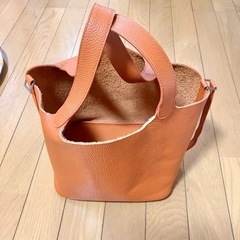 ピコタン風　レザーバッグの画像