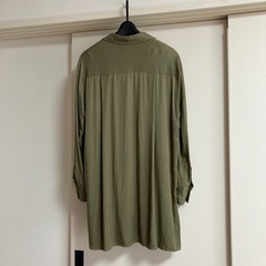 H & M ロングシャツの画像