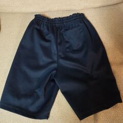 運動用　ハーフパンツ スポーツウェア ジャージ 140cm