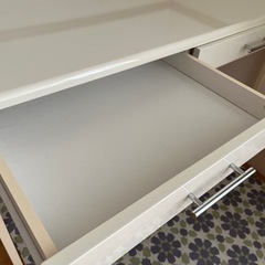 白い机　中古の画像