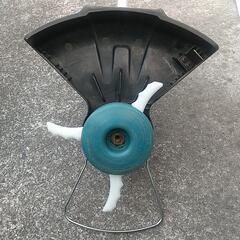 中古品  マキタ 充電式草刈機  MUR189DSF  18V  3本樹脂刃(バッテリ、充電器、取扱説明書付き)     の画像
