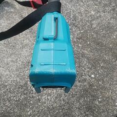 中古品  マキタ 充電式草刈機  MUR189DSF  18V  3本樹脂刃(バッテリ、充電器、取扱説明書付き)     の画像