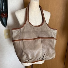 ヌメロディエイチ♡高級革バッグ