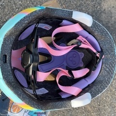 新品あと2個★子供用ヘルメット(グローブ付)★自転車スケボーBMXキックスケーター等の画像