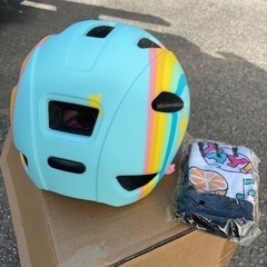 新品あと2個★子供用ヘルメット(グローブ付)★自転車スケボーBMXキックスケーター等の画像