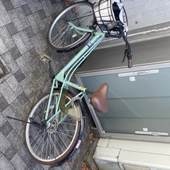 タイヤは空気が抜けているだけだと思います