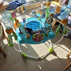 ベビーのジャンパー、ニモの世界観