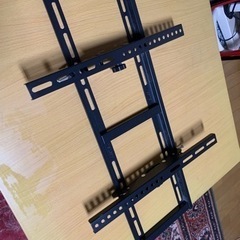 壁掛けテレビ用金具