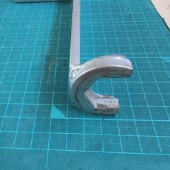 ナット締め付け金具の画像