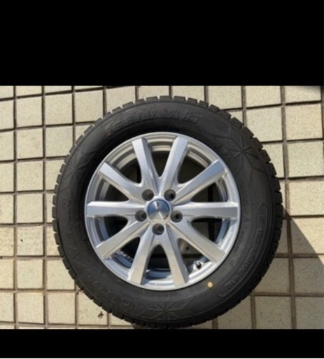 プリウス　アルミ付きスタッドレス