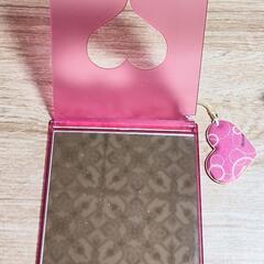 ピンクの鏡新品ですの画像
