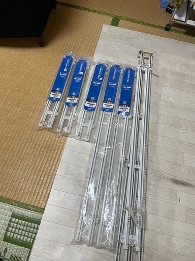 カーテンレール