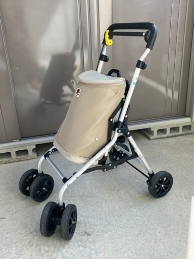 シルバーカー　歩行車　手押し車　美品