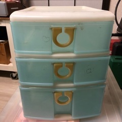 3段プラスチック引き出しの画像