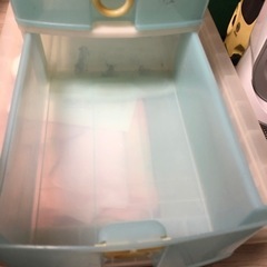3段プラスチック引き出しの画像