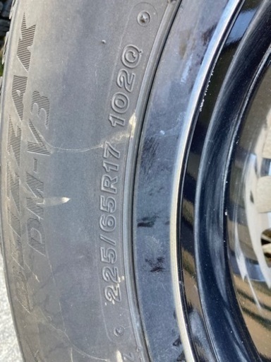 スタッドレスタイヤ 225/65R17 