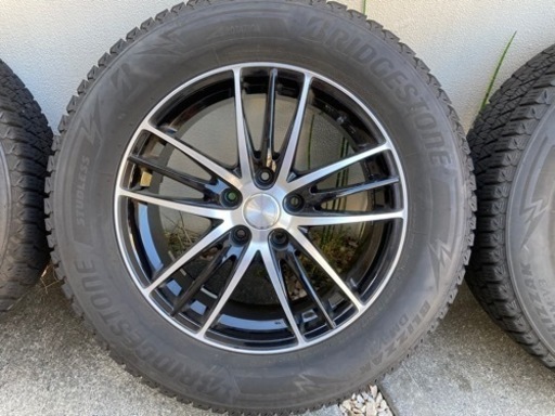 スタッドレスタイヤ 225/65R17 
