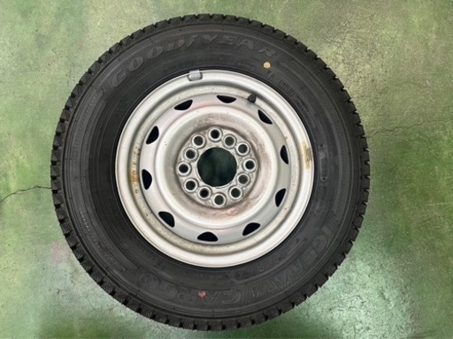 引き取り限定！スタッドレス　グッドイヤー　　アイスナビカーゴ145R12 6PR