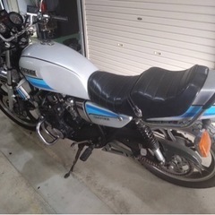 XJ400D