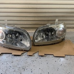 点灯OK トヨタ ポルテ　純正 キセノン HID ヘッドライト 左右 KOITO 52-129 打刻 4